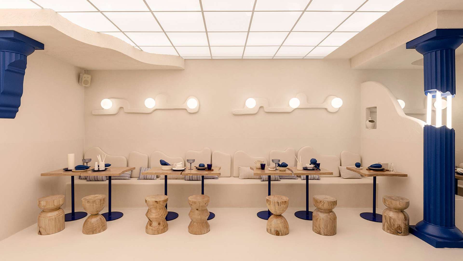 Egeo Greek restaurant in Valencia by Masquespacio